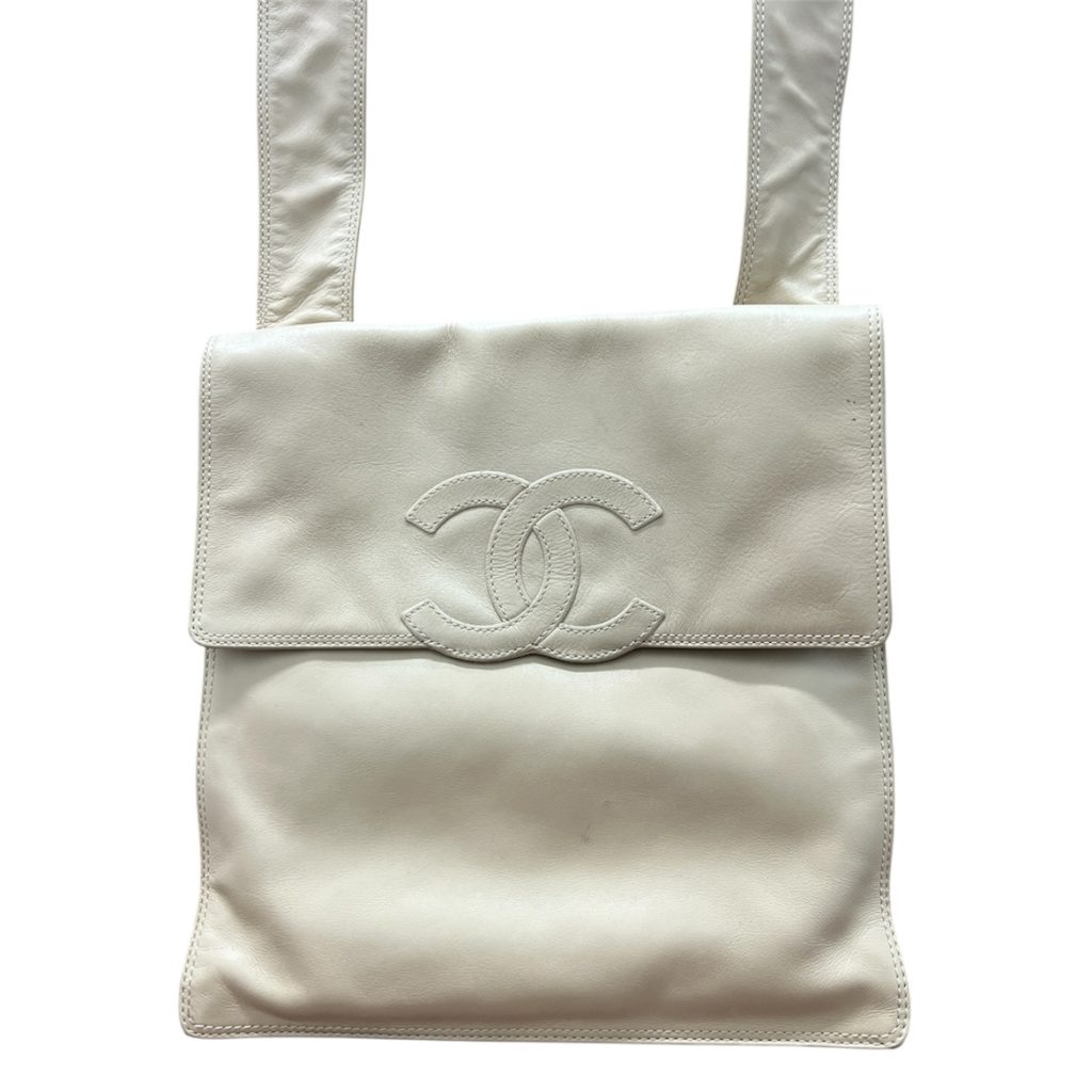 CHANEL（シャネル）ショルダーバッグ